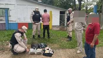 Un hombre fue interceptado en  Ituzaingó con 1,770 kilogramos de marihuana,